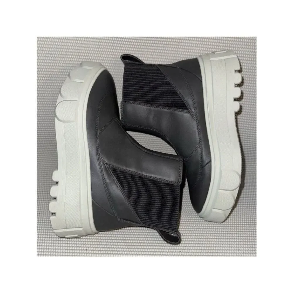 SOREL Caribou X Waterproof Gray Leather Platform Chelsea Boots Womens Size 8.5